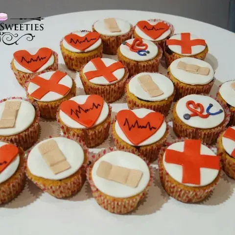 Cupcakes thème pharmacie 