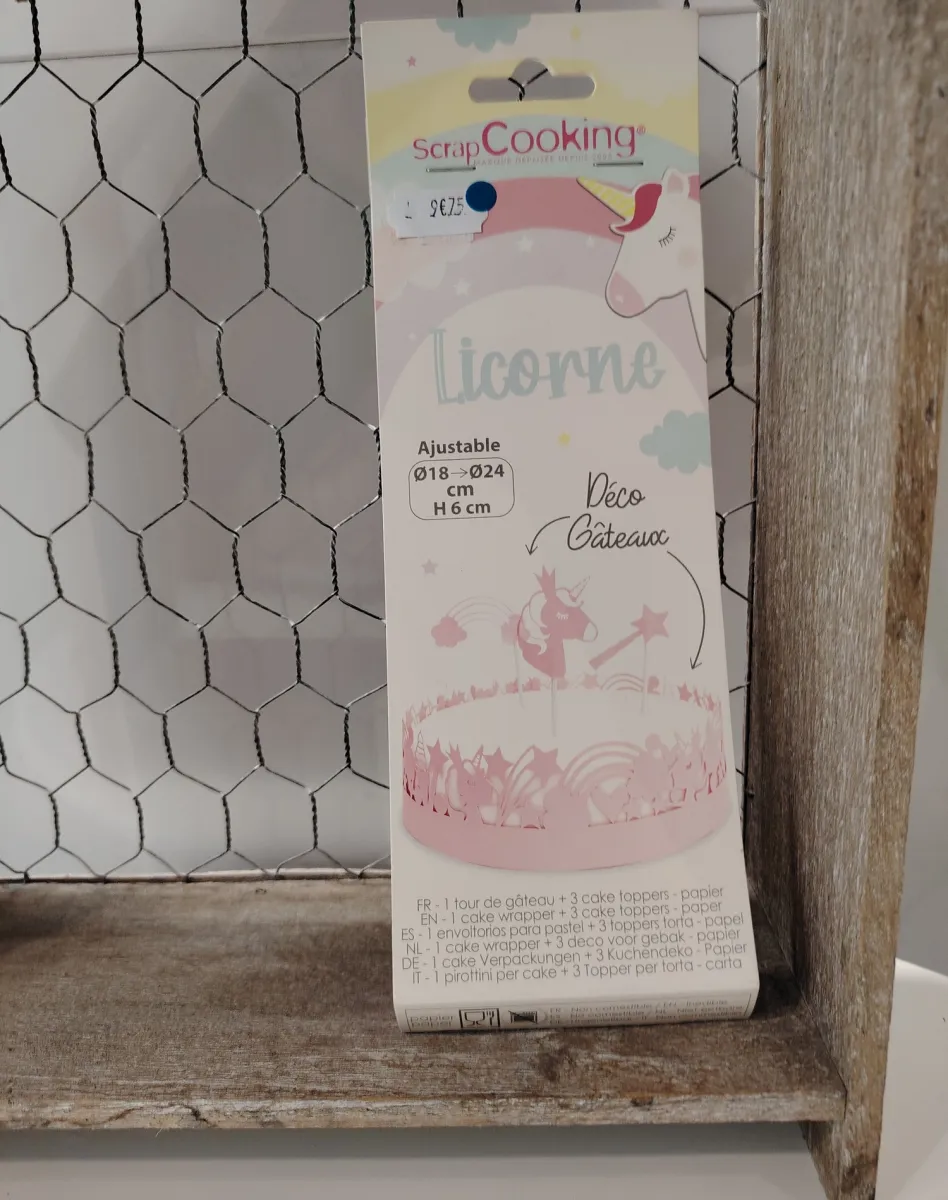 Décoration tour de gâteau licorne 